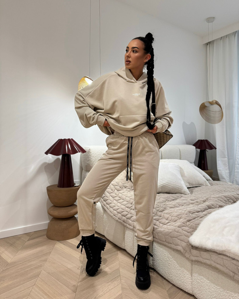 Spodnie dresowe troczki La Milla beżowe