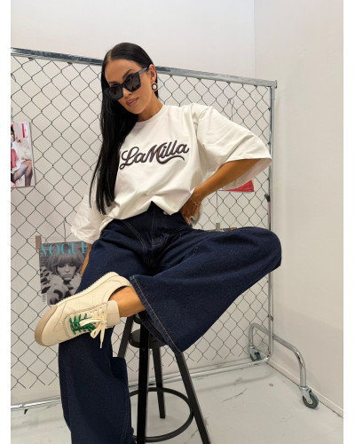T-shirt oversize streetwear La Milla biała z czekoladowo błękitnym napisem