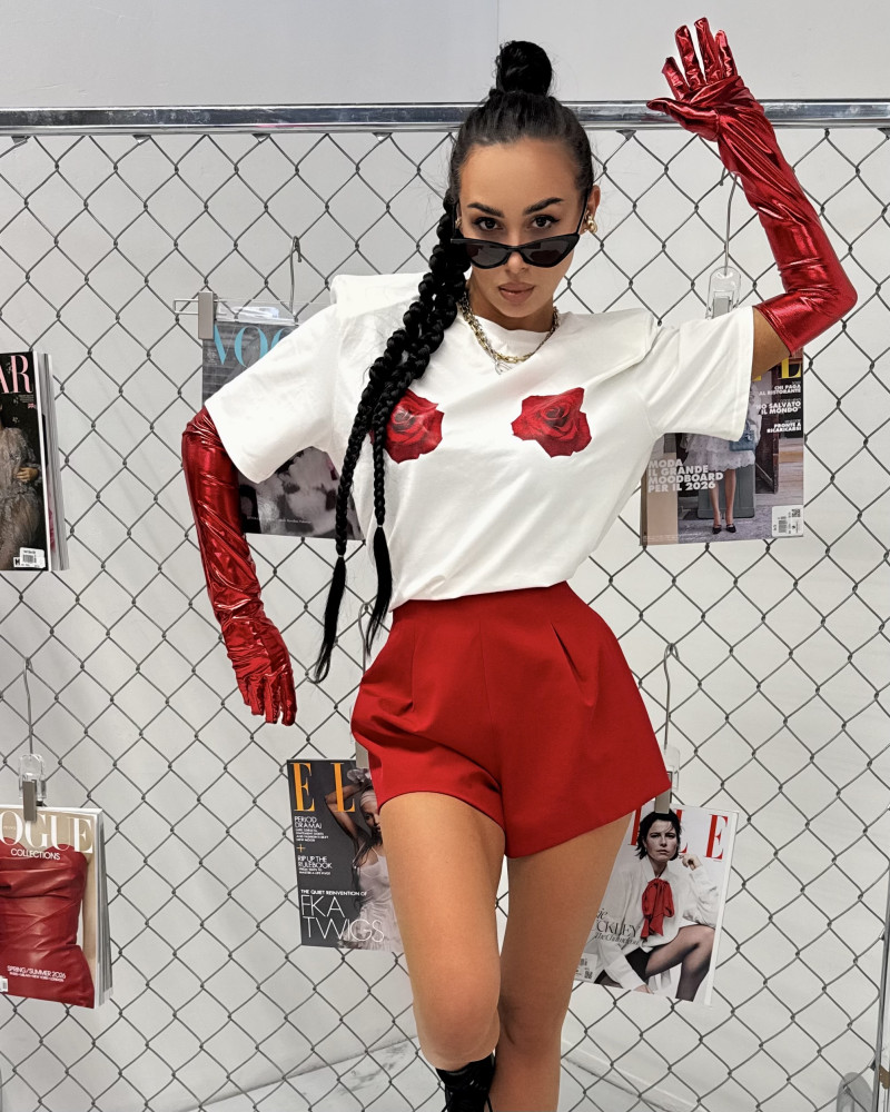 Spodenki materiałowe motylki La Milla czerwone