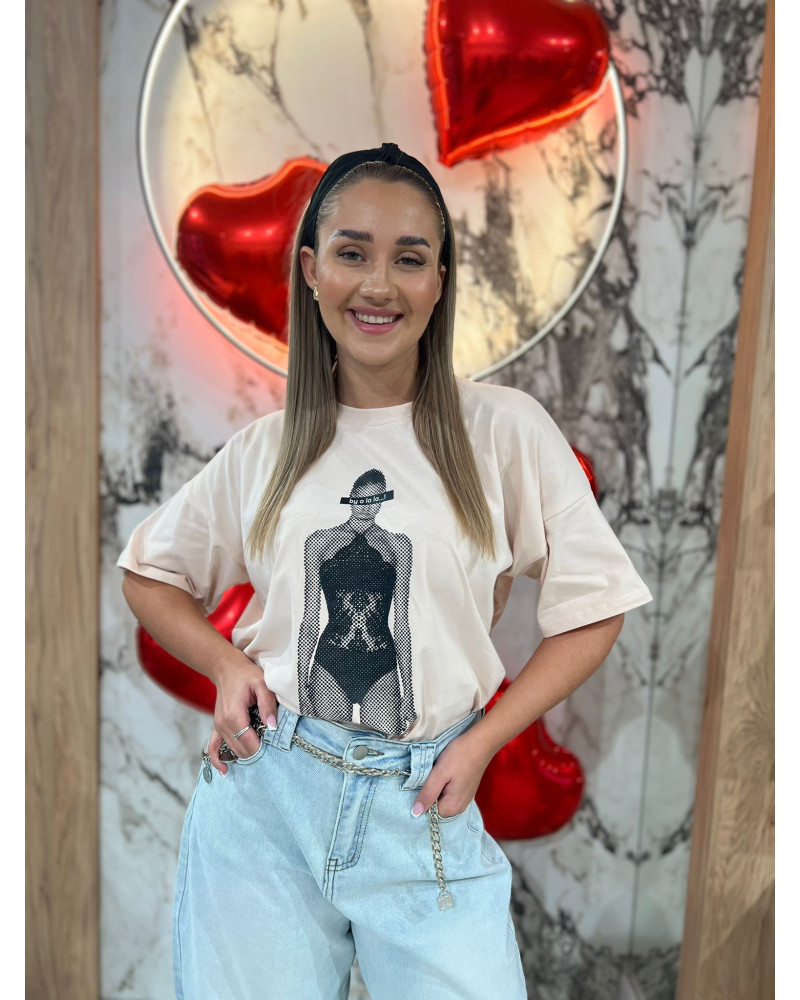 T-shirt modelką By o la la...!  nude