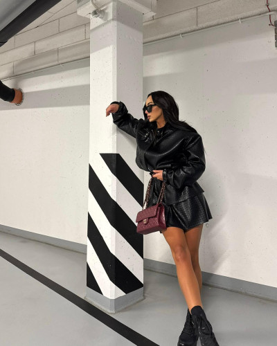 Bomberka z klamrami La Milla czarna