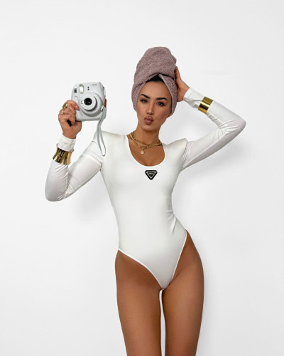 Body z głębokim dekoltem La Milla śmietankowe